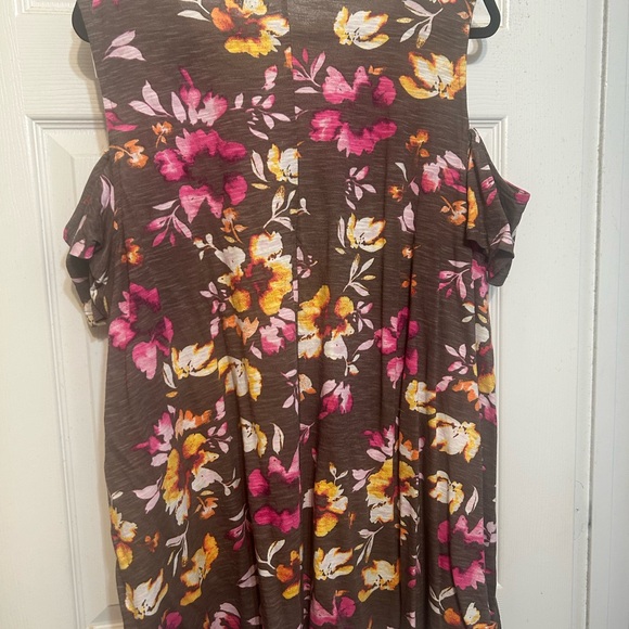 NWT•Lane Bryant Cold Shoulder Floral Blouse - Picture 4 of 5